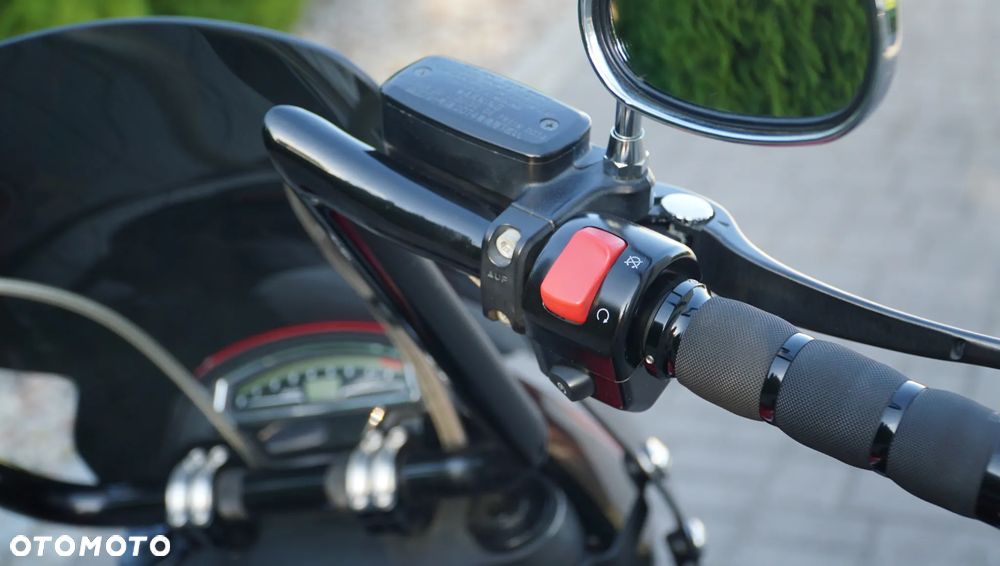 Suzuki Boulevard - 24