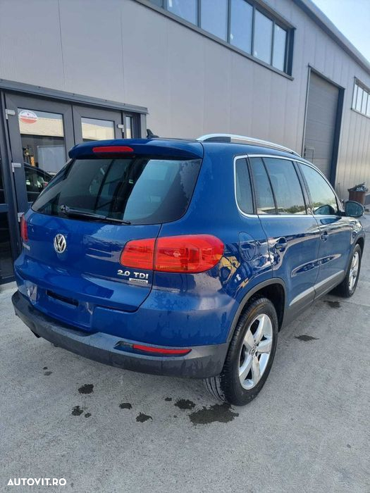 Dezmembrez Volkswagen Tiguan 4*4, 2.0 tdi, Albastru, Carlig remorcare - 2