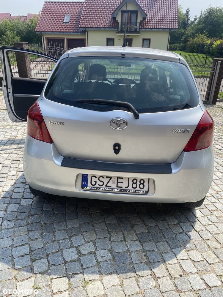 Toyota Yaris 1.0 VVT-i - 2