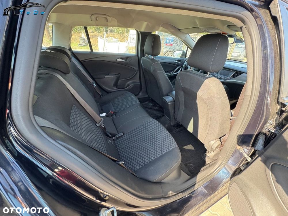 Opel Astra 1.4 Turbo Start/Stop Business - 27