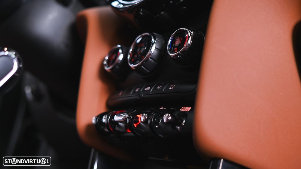MINI 3 Portas John Cooper Works Auto Desportiva - 53