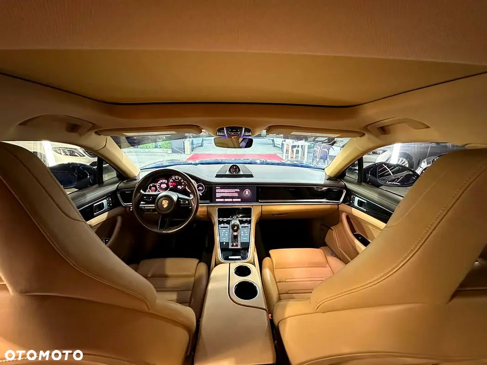 Porsche Panamera 4S - 8
