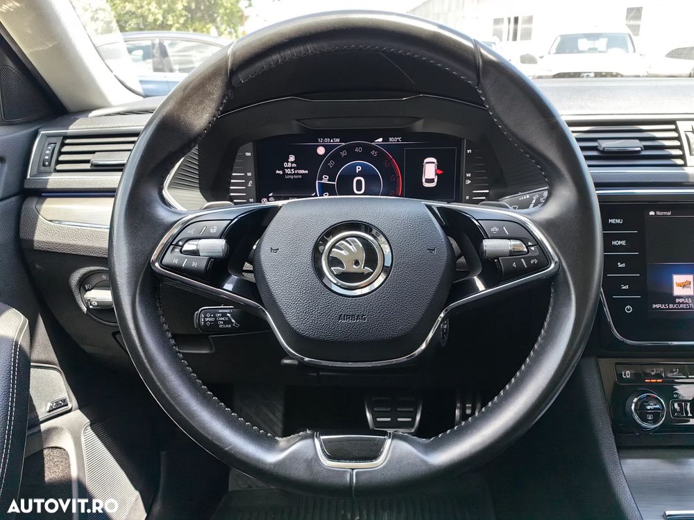 Skoda Superb 2.0 TDI 4X4 DSG Scout - 31