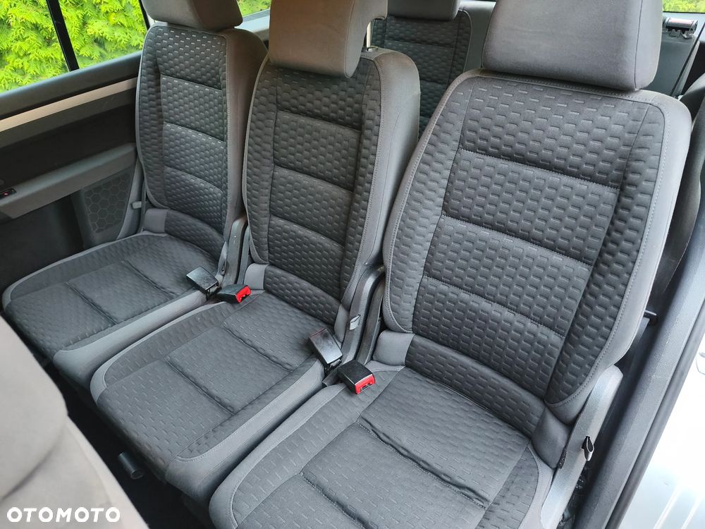 Volkswagen Touran 1.9 TDI DPF Trendline - 25