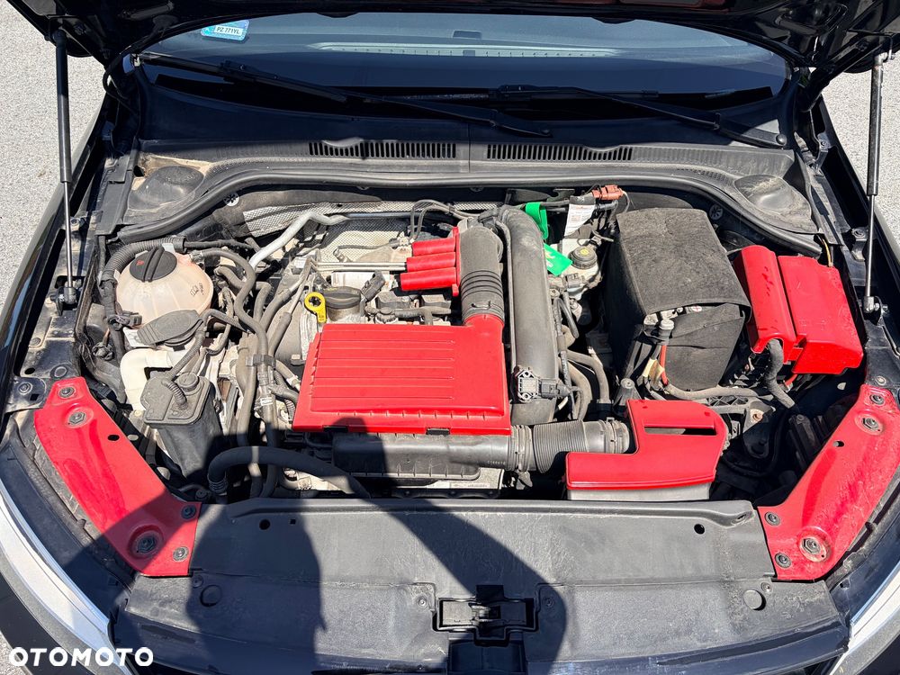 Volkswagen Jetta 1.4 TSI BMT Trendline - 21