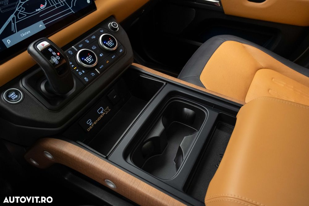 Land Rover Defender 110 3.0 D300 MHEV X-Dynamic HSE - 32