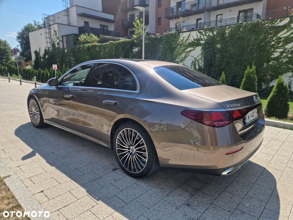 Mercedes-Benz Klasa E 220 d mHEV Exclusive 9G-Tronic - 5
