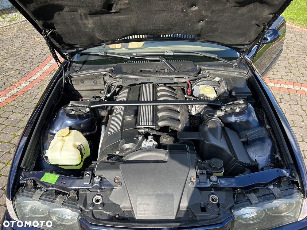 BMW Seria 3 328i - 20