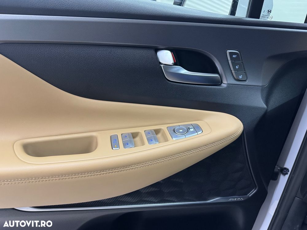 Hyundai Santa Fe 1.6 l 265 CP 4WD 6AT Luxury - 32