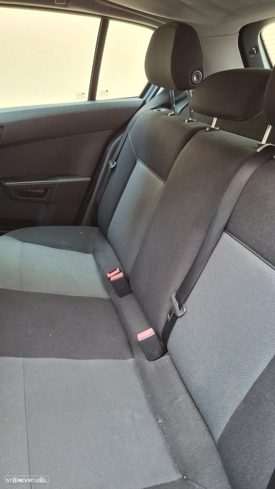 Opel Astra 1.3 CDTI Cosmo - 6