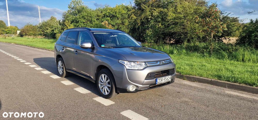 Mitsubishi Outlander 2.2 DID Intense - 4