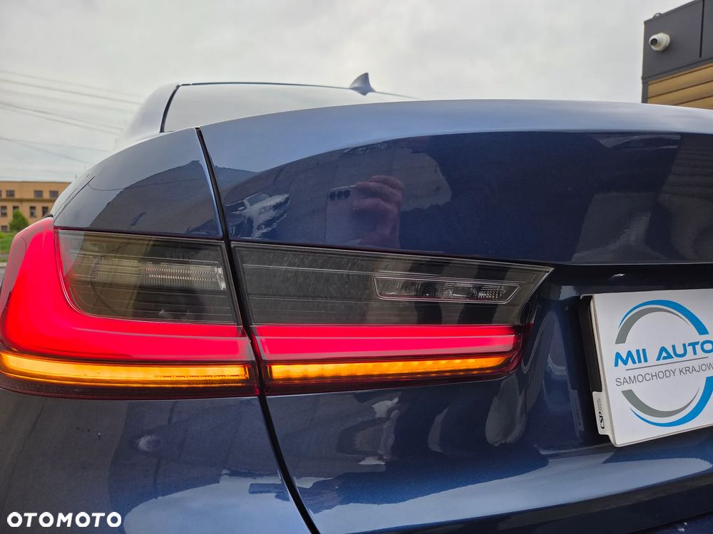 BMW Seria 3 320d Sport Line - 39
