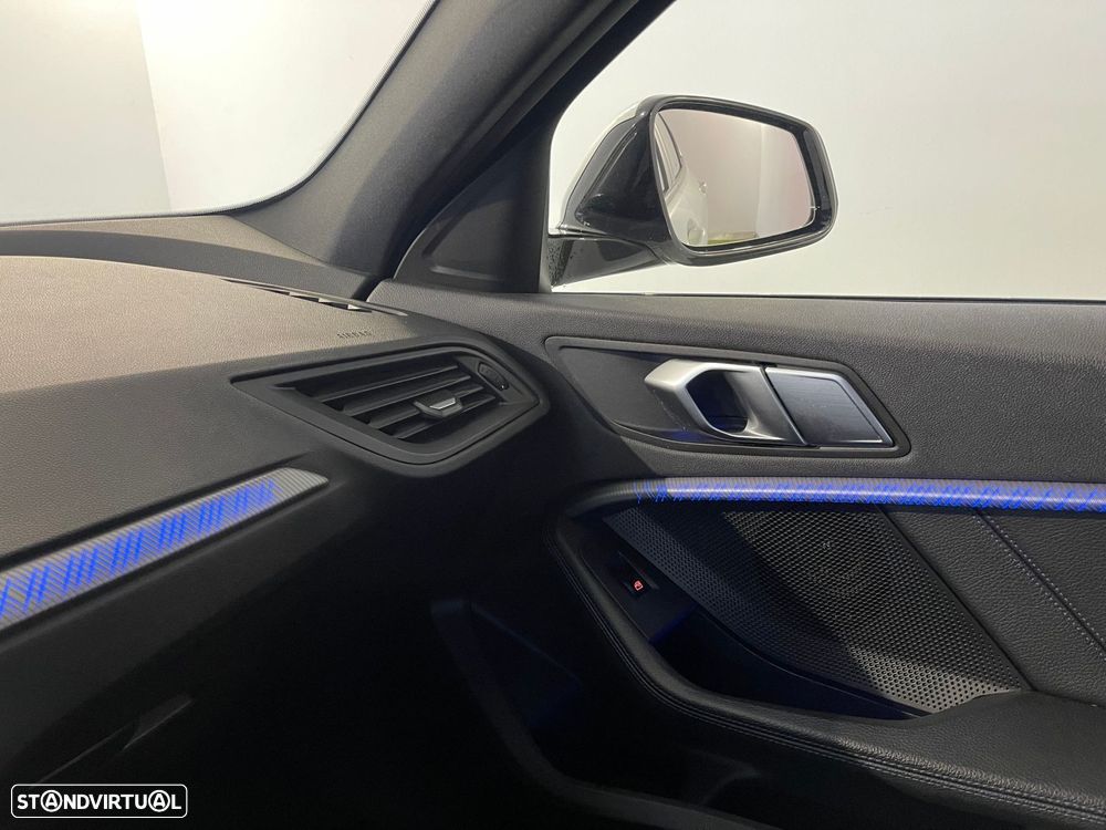 BMW 116 d Pack Desportivo M - 25