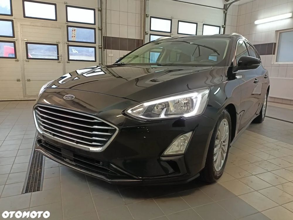 Ford Focus SW 1.0 EcoBoost Titanium - 3