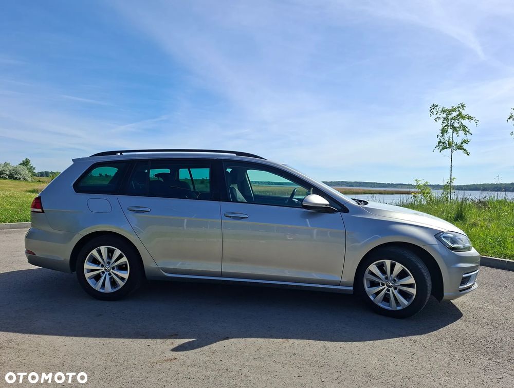 Volkswagen Golf 1.6 TDI BMT Comfortline - 10