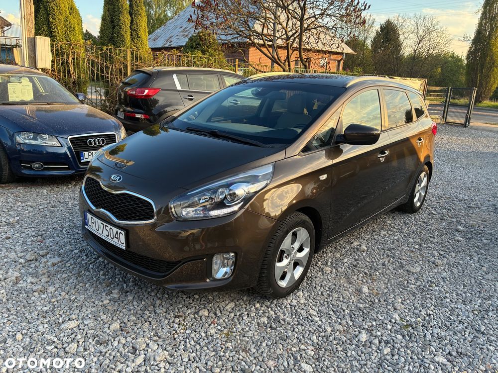 Kia Carens 1.6 GDI Attract - 3