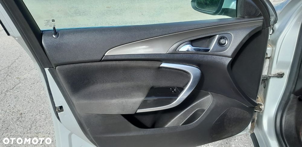 Opel Insignia - 32
