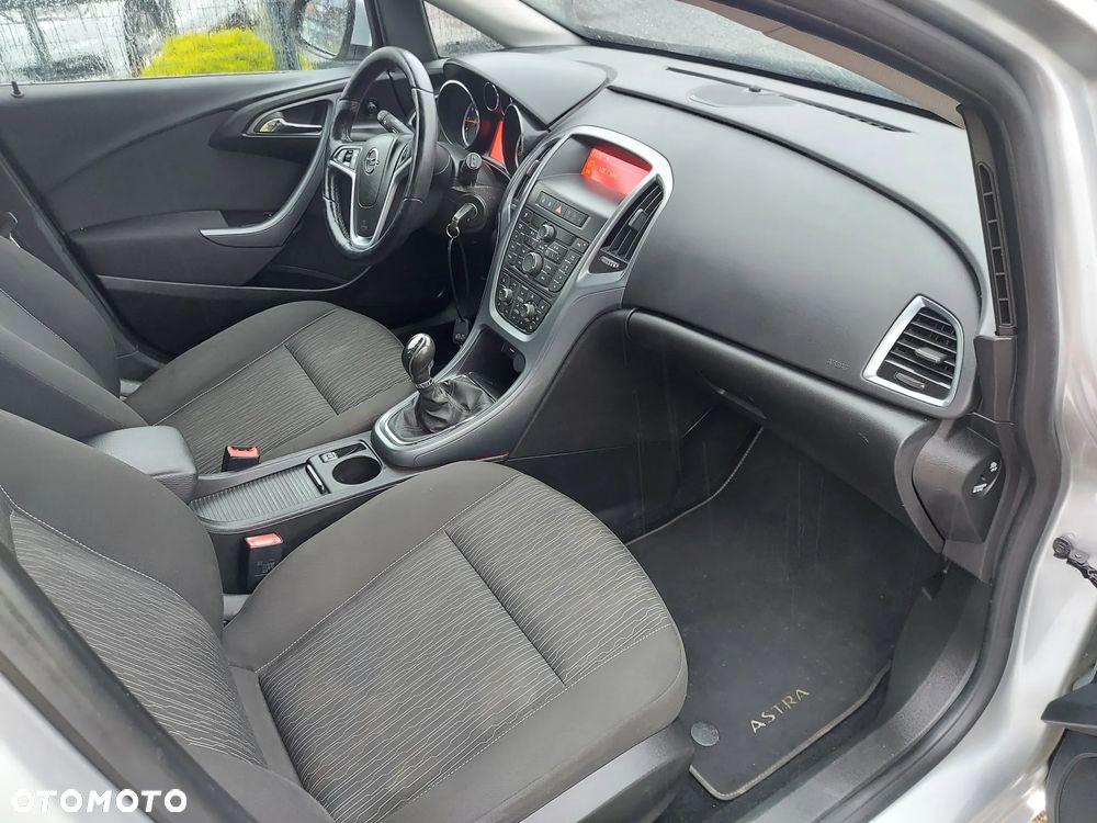 Opel Astra 1.4 Turbo - 13