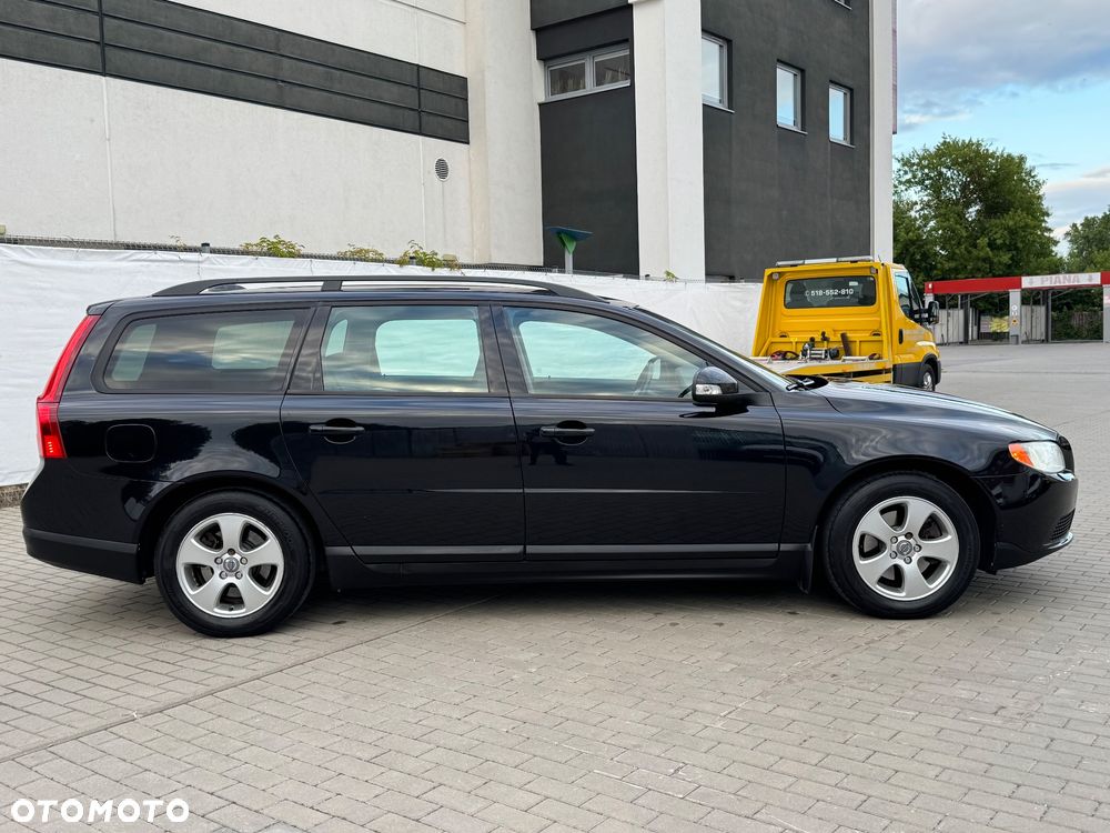 Volvo V70 2.0 Kinetic - 3