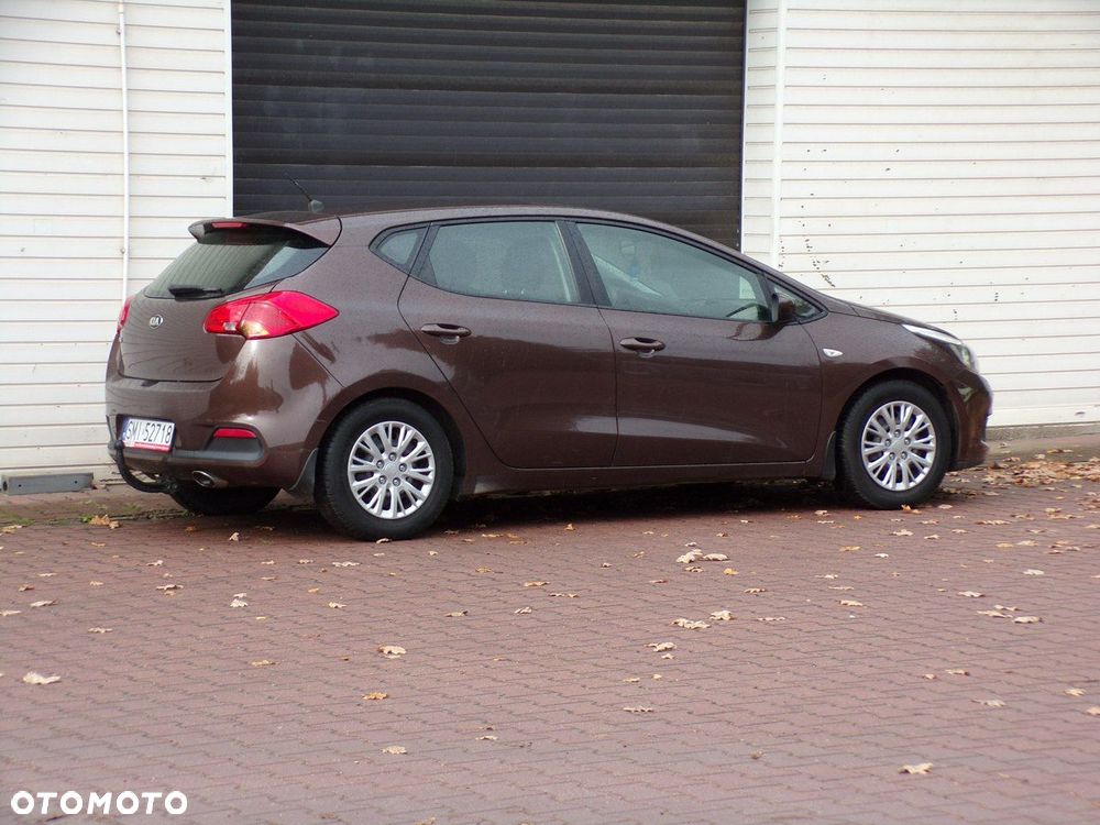 Kia Ceed - 6
