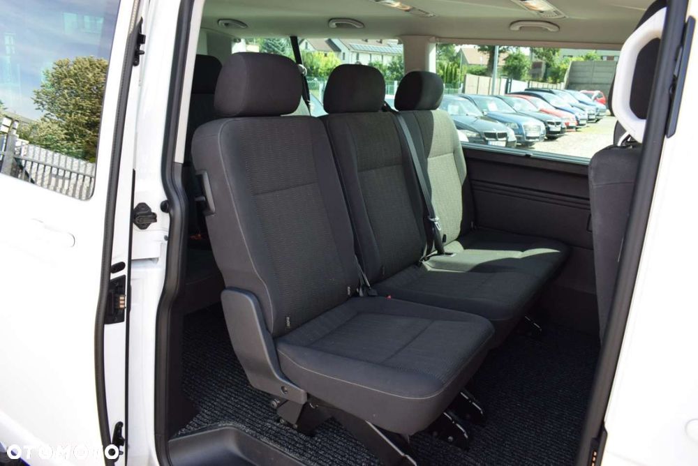 Volkswagen Caravelle - 19