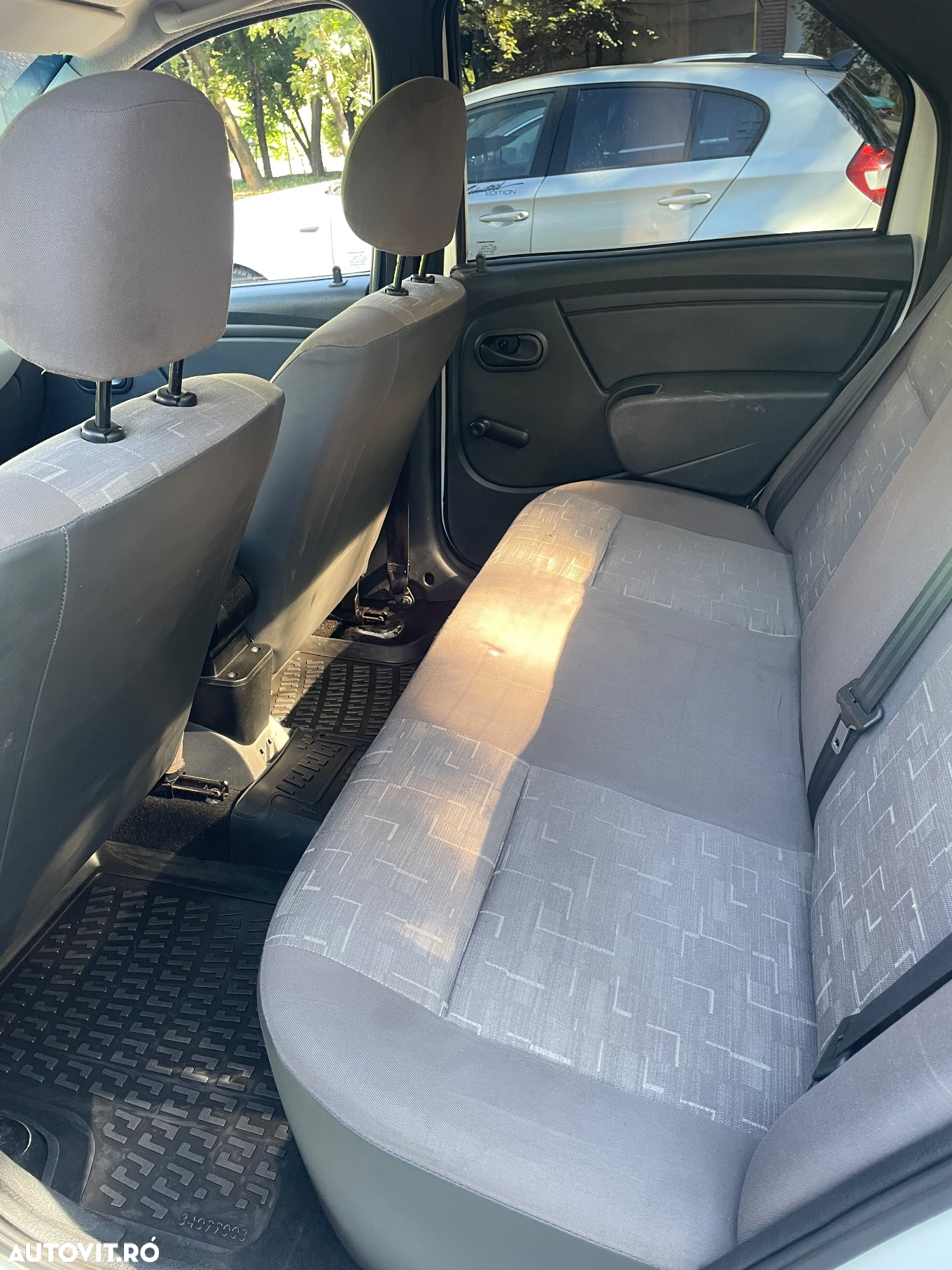 Dacia Logan 1.4 MPI Preference - 13