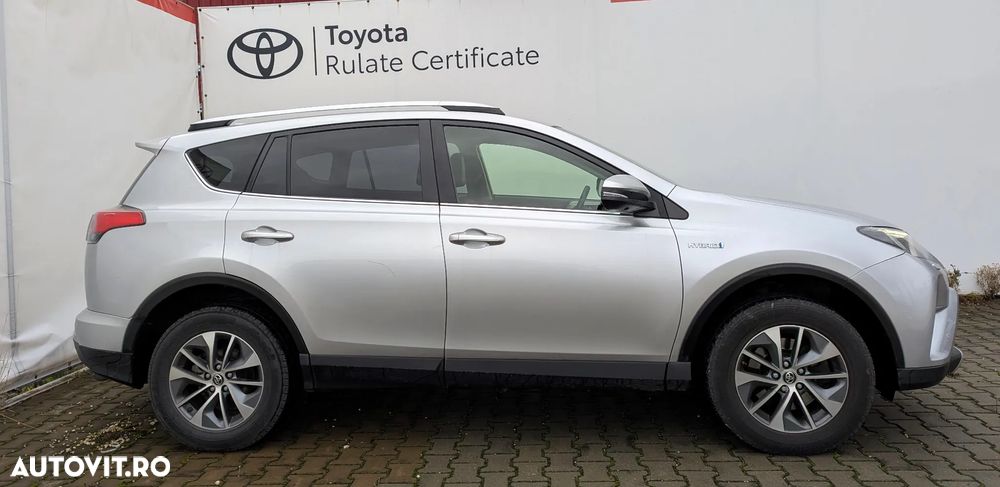 Toyota RAV4 2.5 VVT-i 4x4 Luxury - 4