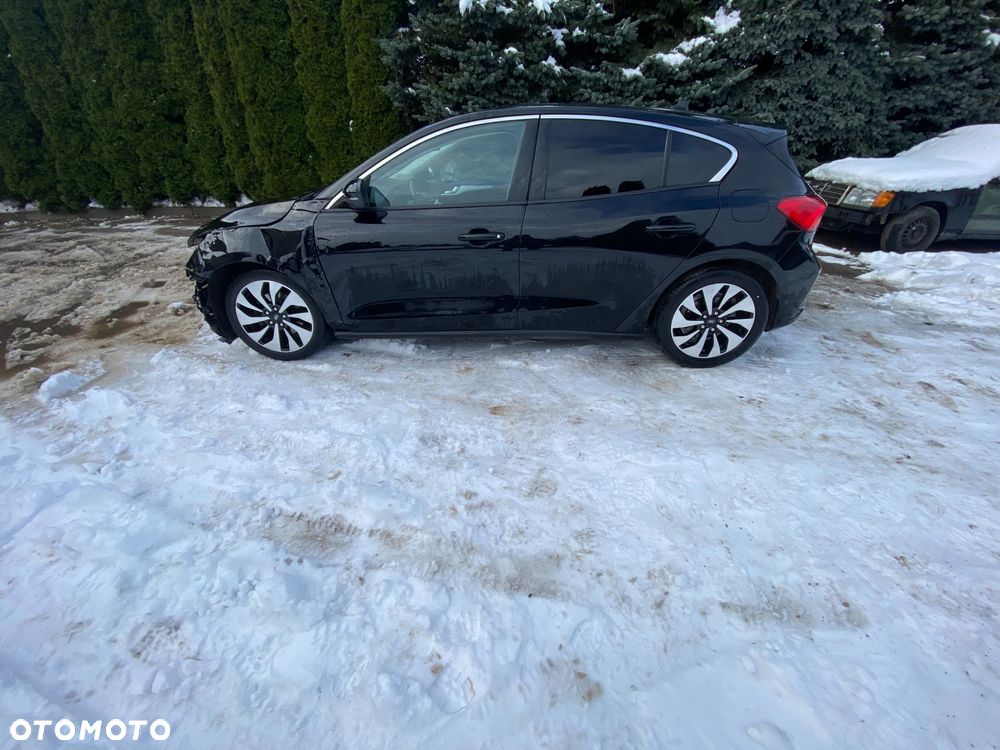 Ford Focus 1.0 EcoBoost Start-Stopp-System TITANIUM STYLE - 4