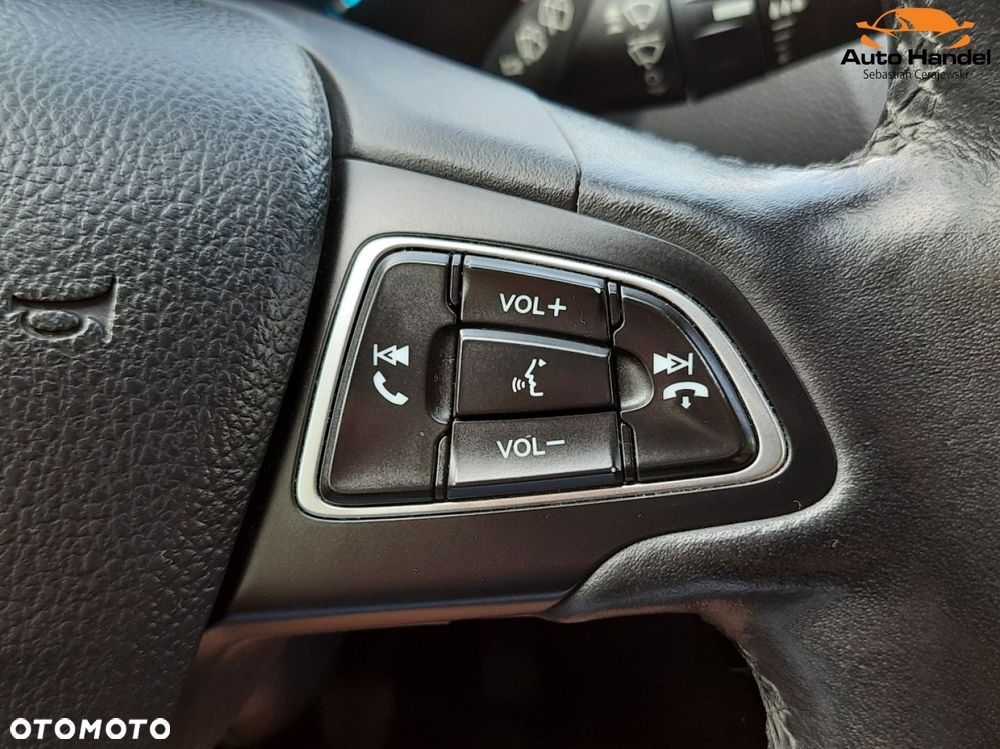 Ford Kuga 1.5 EcoBoost 2x4 Titanium - 22