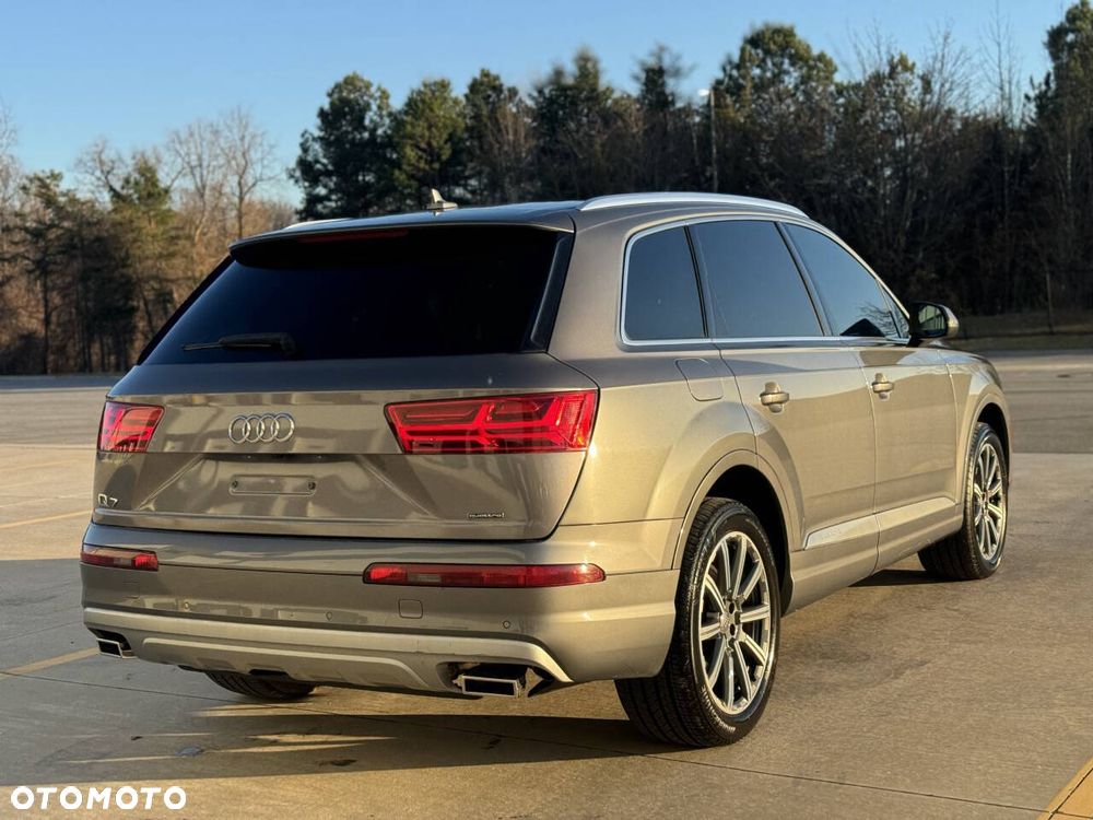 Audi Q7 3.0 TFSI Quattro Tiptr - 11