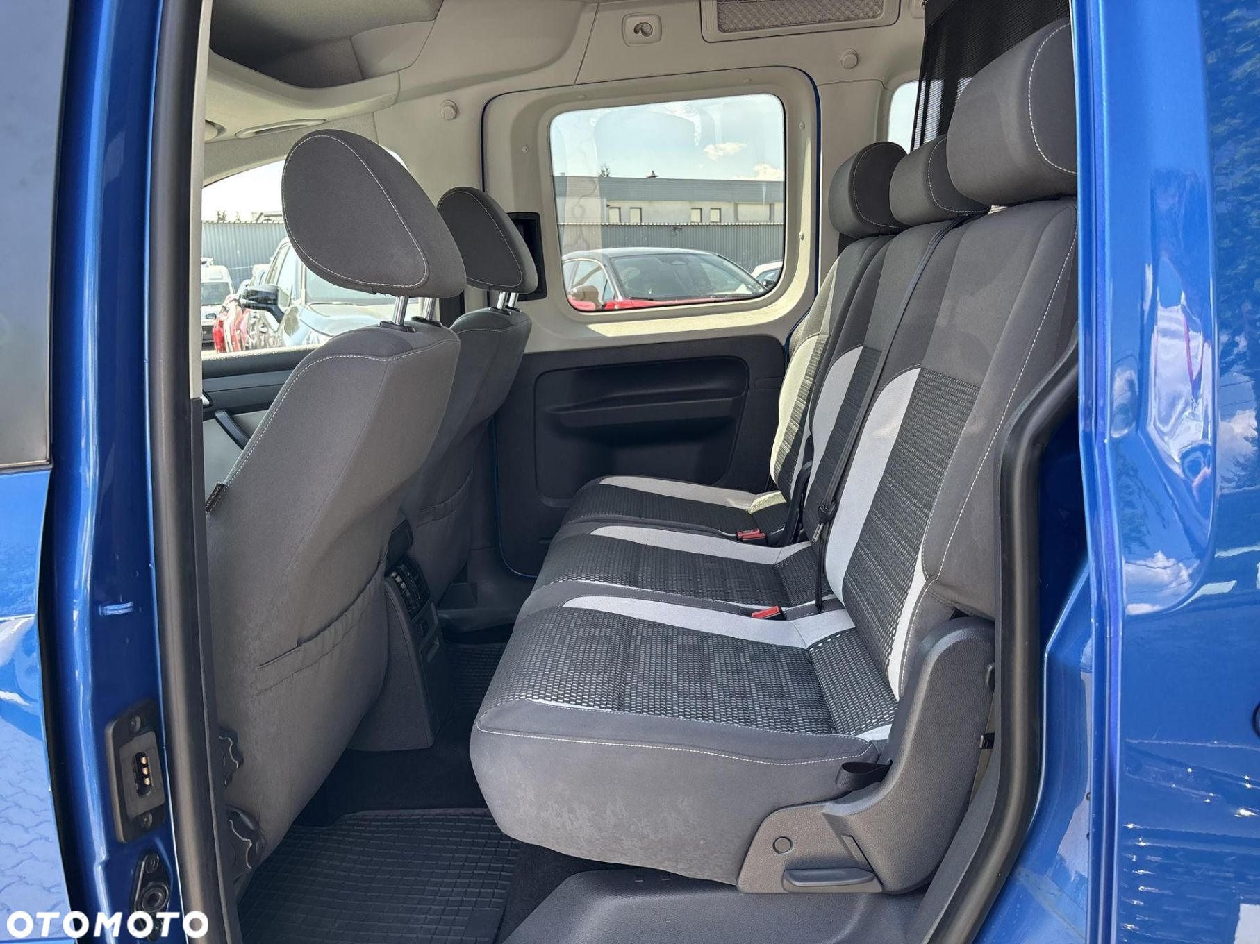 Volkswagen Caddy 2.0 TDI Trendline DSG 4Motion - 14