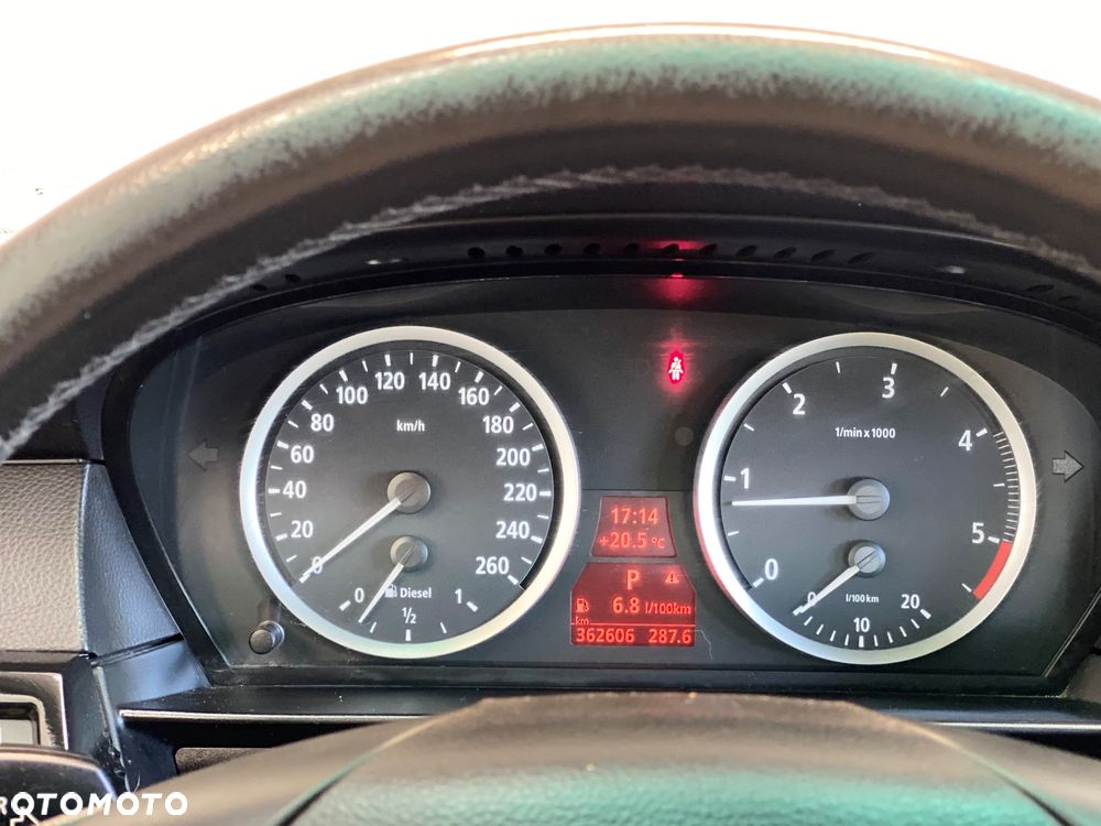 BMW Seria 5 - 25