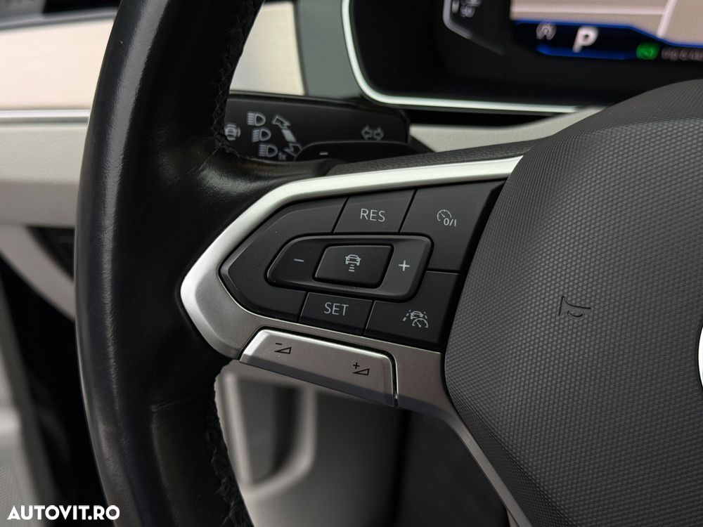 Volkswagen Passat 2.0 TDI DSG Highline - 16