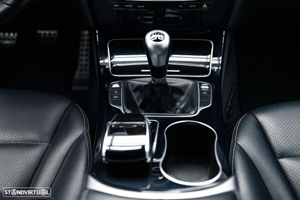 Mercedes-Benz C 180 BlueTEC AMG Line - 32