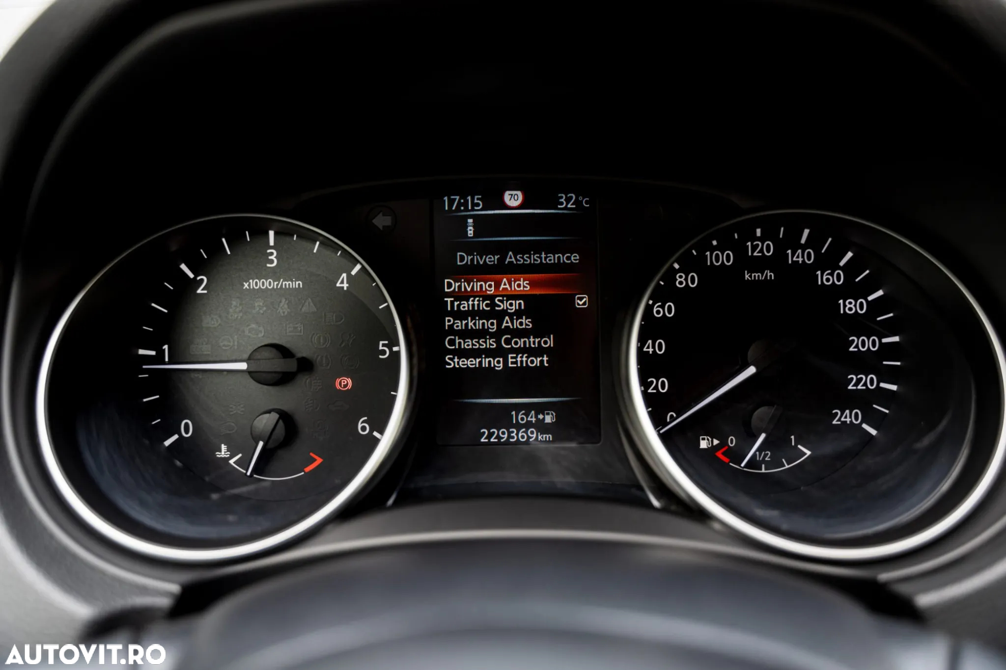 Nissan Qashqai 1.5 DCI Start/Stop Tekna - 26