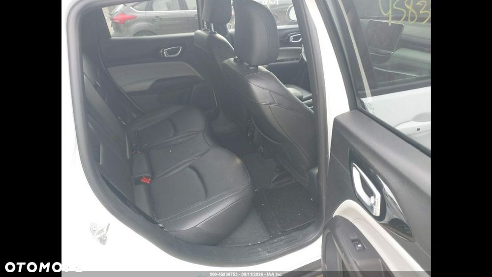 Jeep Compass - 10