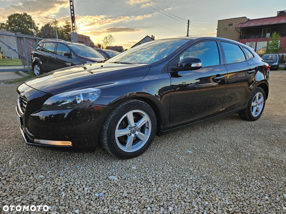 Volvo V40 D2 You - 3