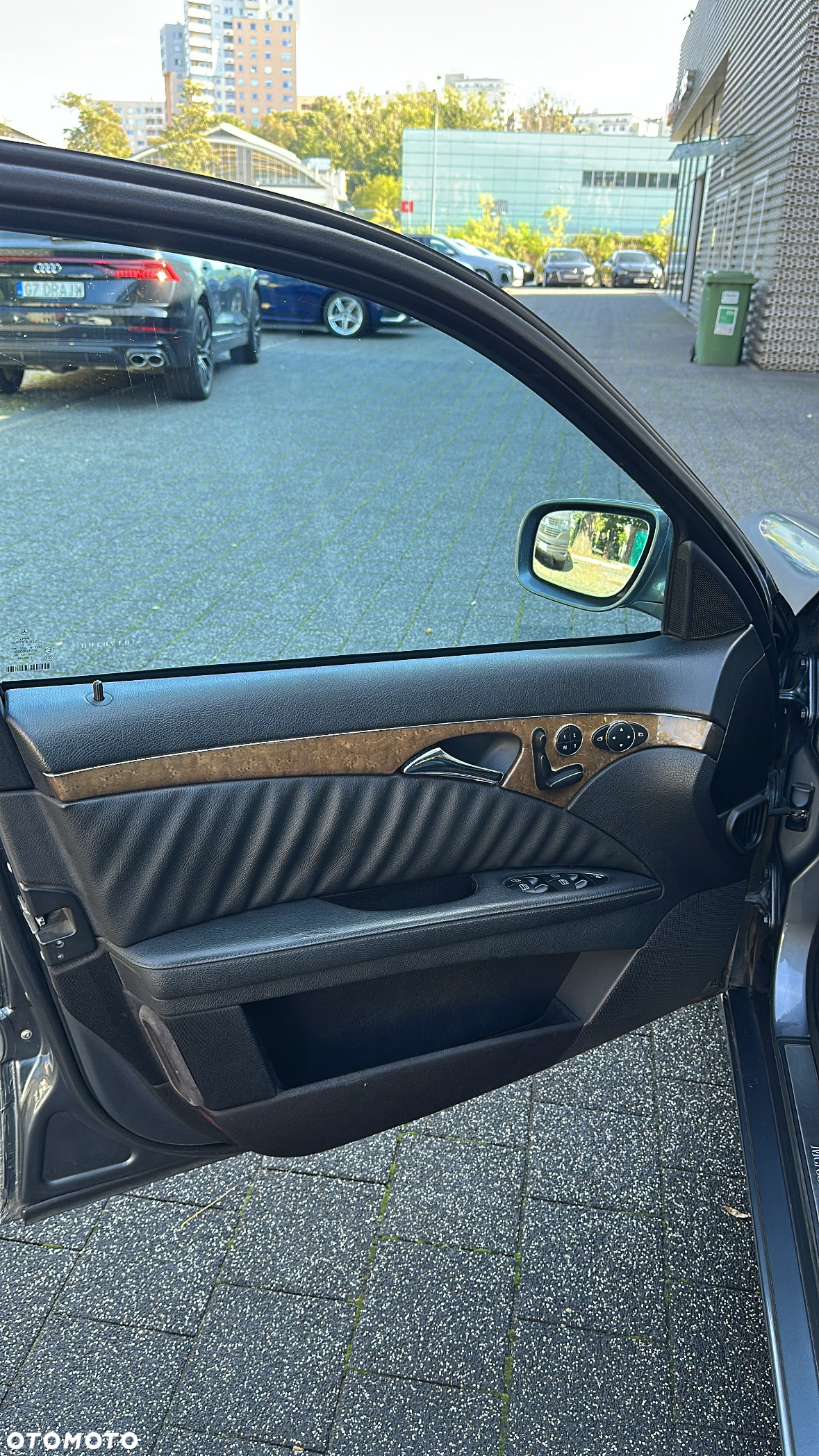 Mercedes-Benz Klasa E 320 CDI T Avantgarde - 17