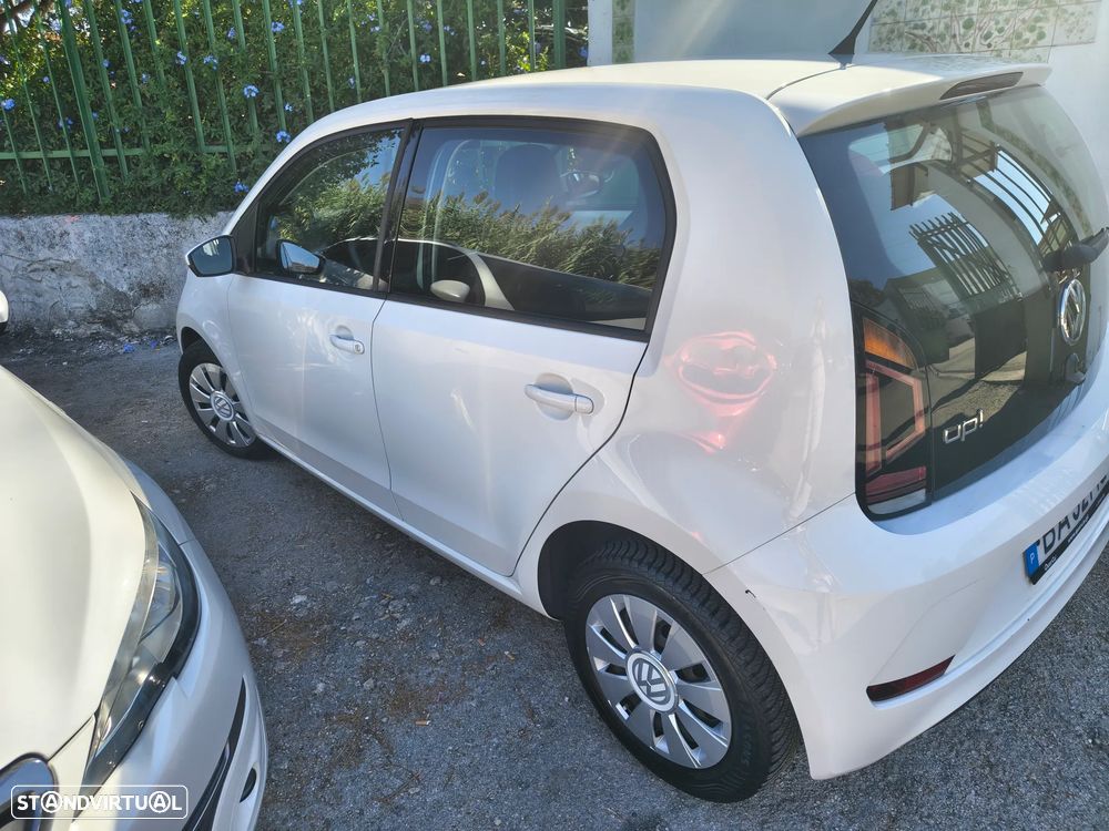 VW Up! move - 12