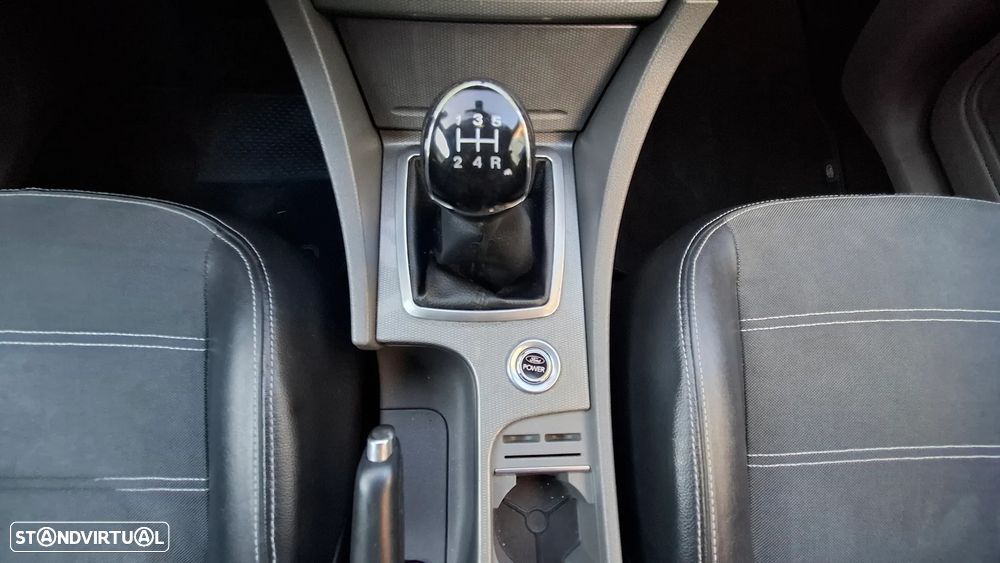 Ford Focus 1.6 TDCi Titanium - 32