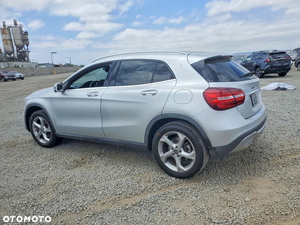 Mercedes-Benz GLA 250 7G-DCT Edition 1 - 6