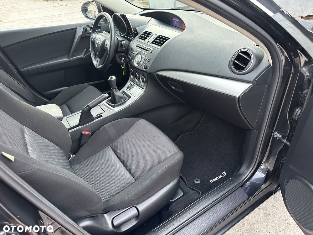 Mazda 3 1.6 Sport Active Plus - 9