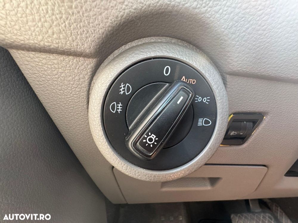 Volkswagen Transporter Kombi T6 2.0 TDI 110 kW KR 4M DSG - 17