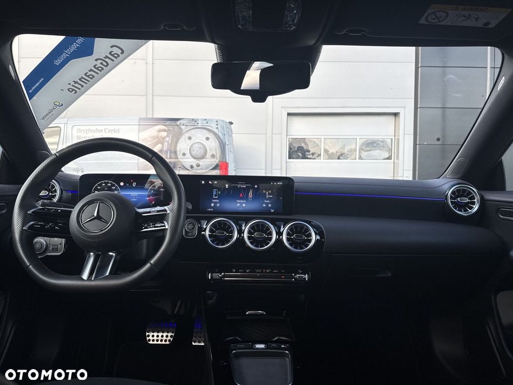 Mercedes-Benz CLA 200 AMG Line 7G-DCT - 16