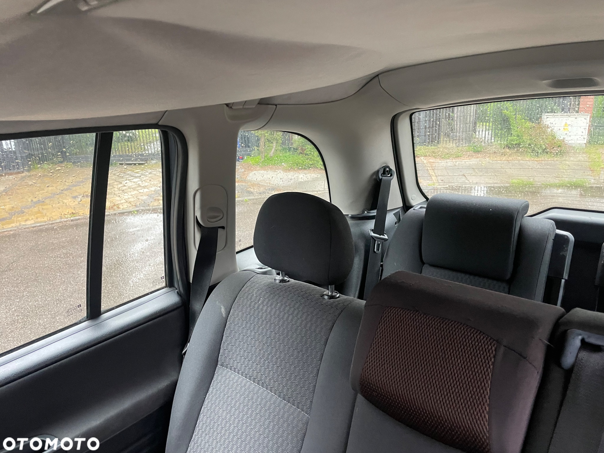 Opel Zafira - 10