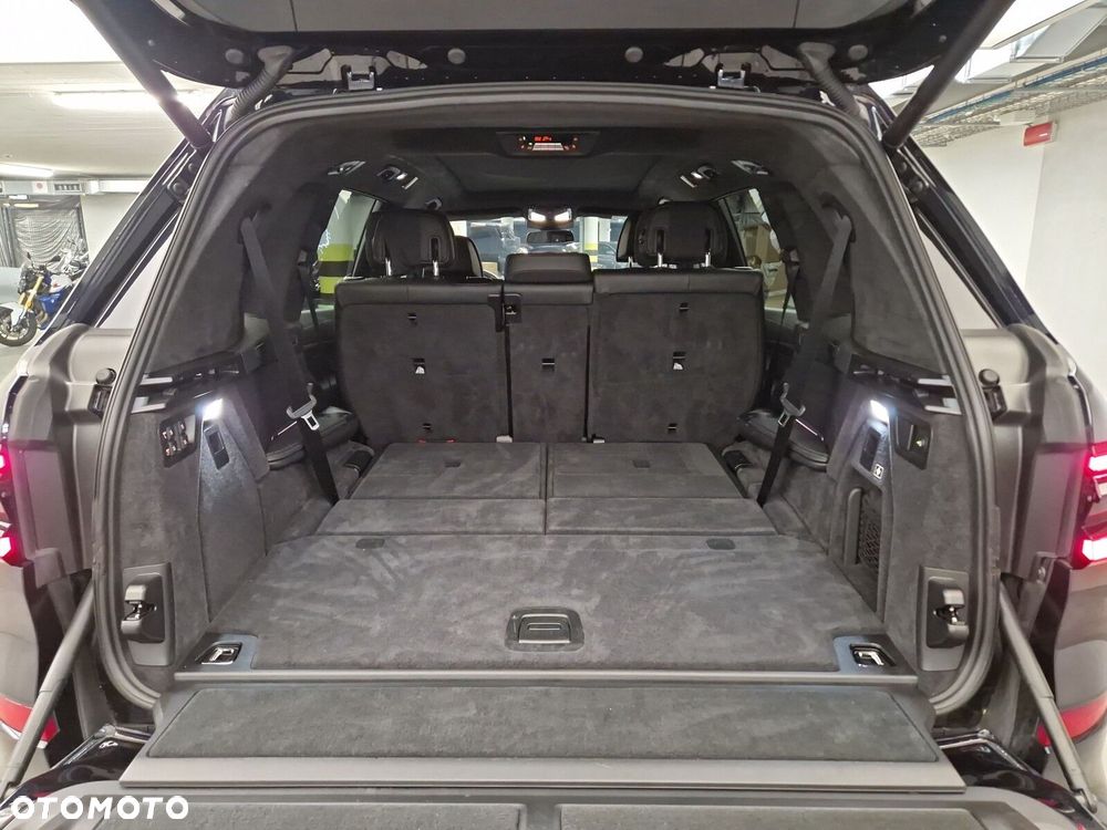BMW X7 - 21