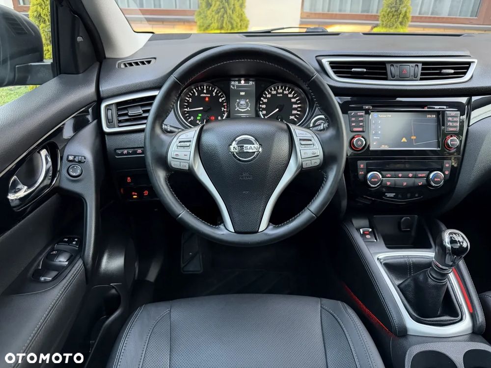 Nissan Qashqai 1.2 DIG-T N-Vision - 33