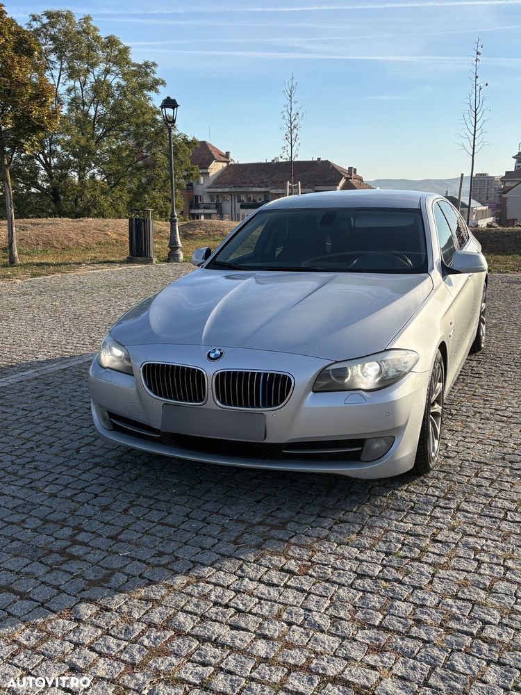 BMW Seria 5 525d - 17