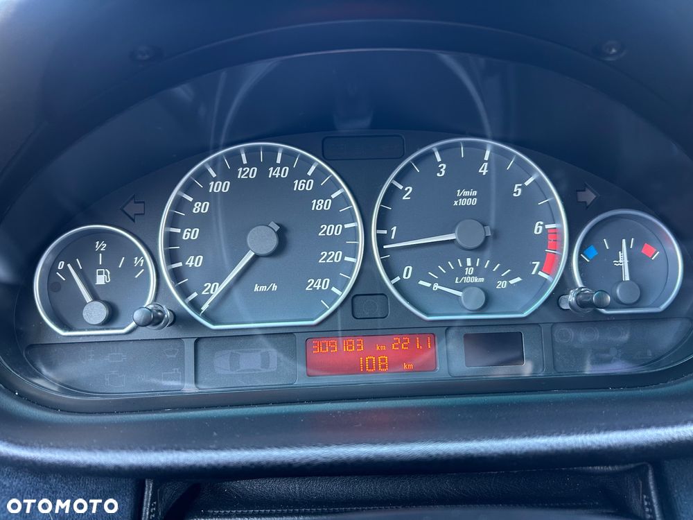 BMW Seria 3 330Ci - 13