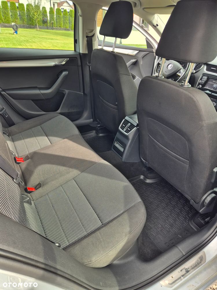 Skoda Octavia 1.4 TSI Ambition - 12